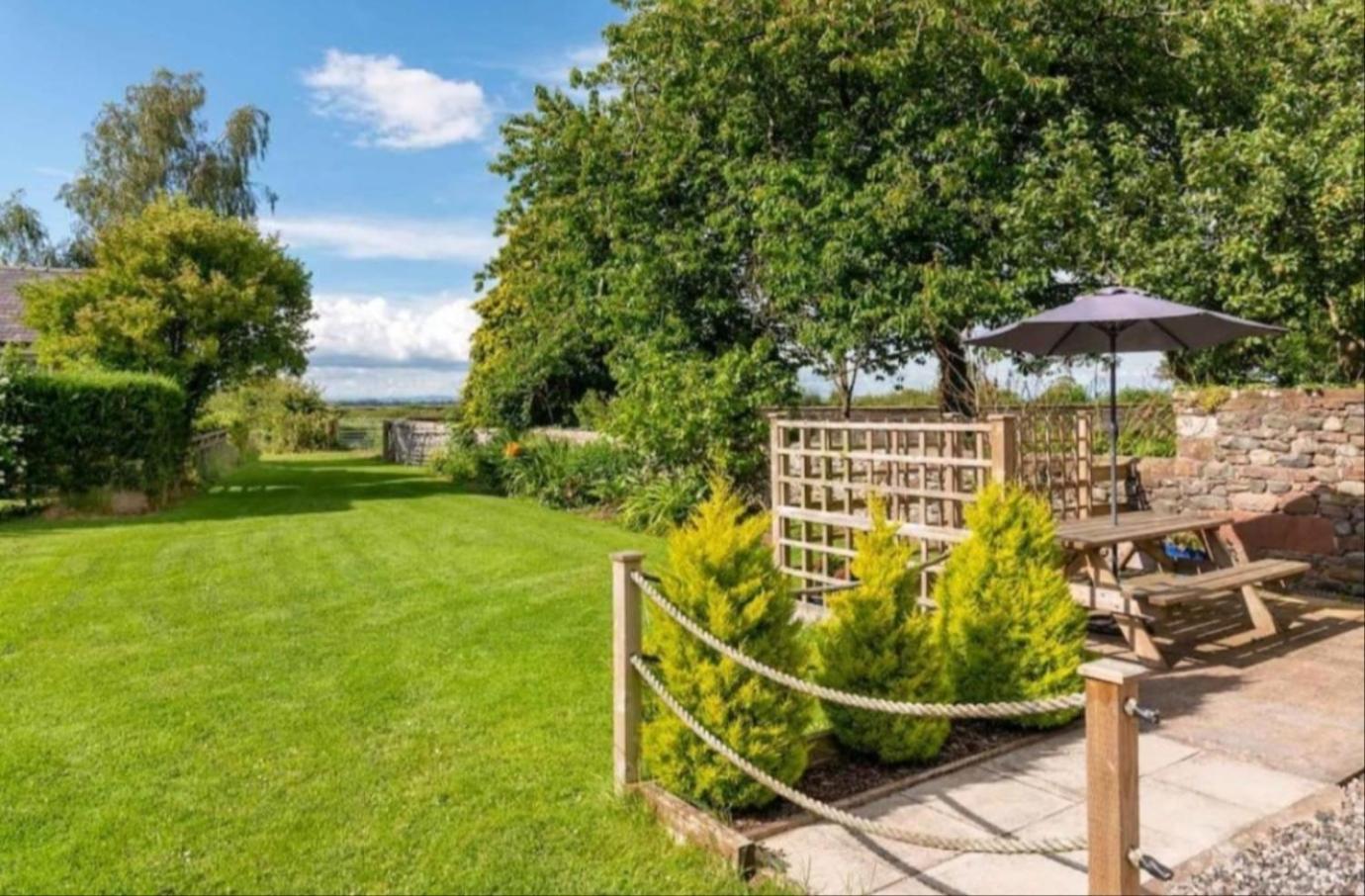 סילות' Church House Barn Lake District & Solway Coast With Solway Firth Views מראה חיצוני תמונה