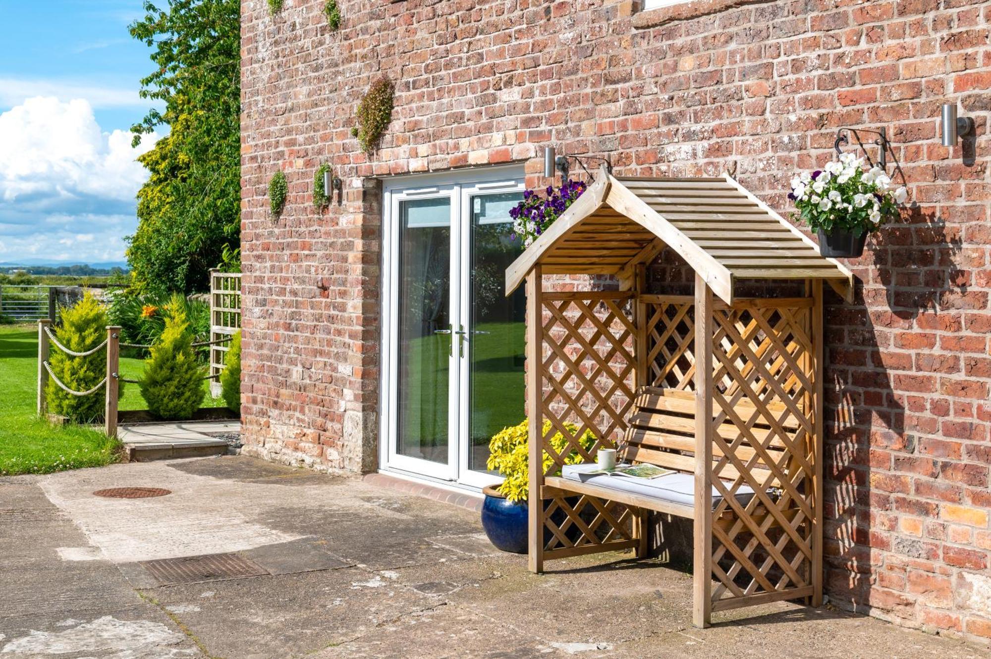סילות' Church House Barn Lake District & Solway Coast With Solway Firth Views מראה חיצוני תמונה